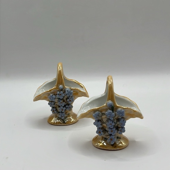 2 Vintage Elfinware Miniature Basket with Blue Flowers Made in Germany - Picture 15 of 16